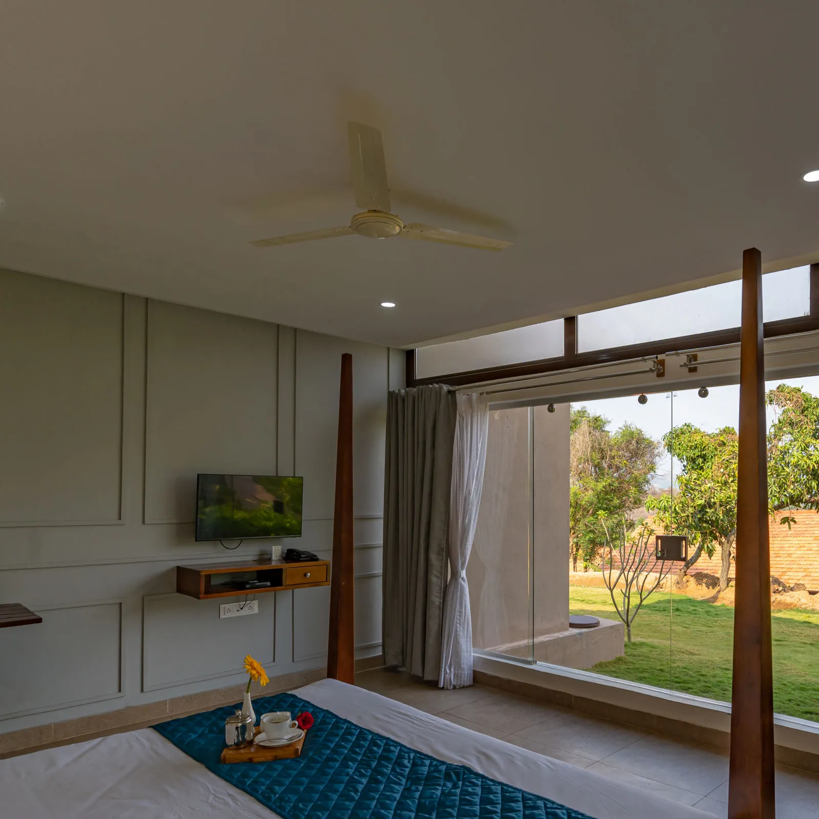 The Heliconia With Jacuzzi Enclosure